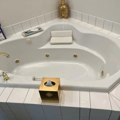 Jetted Tub after professional cleaning